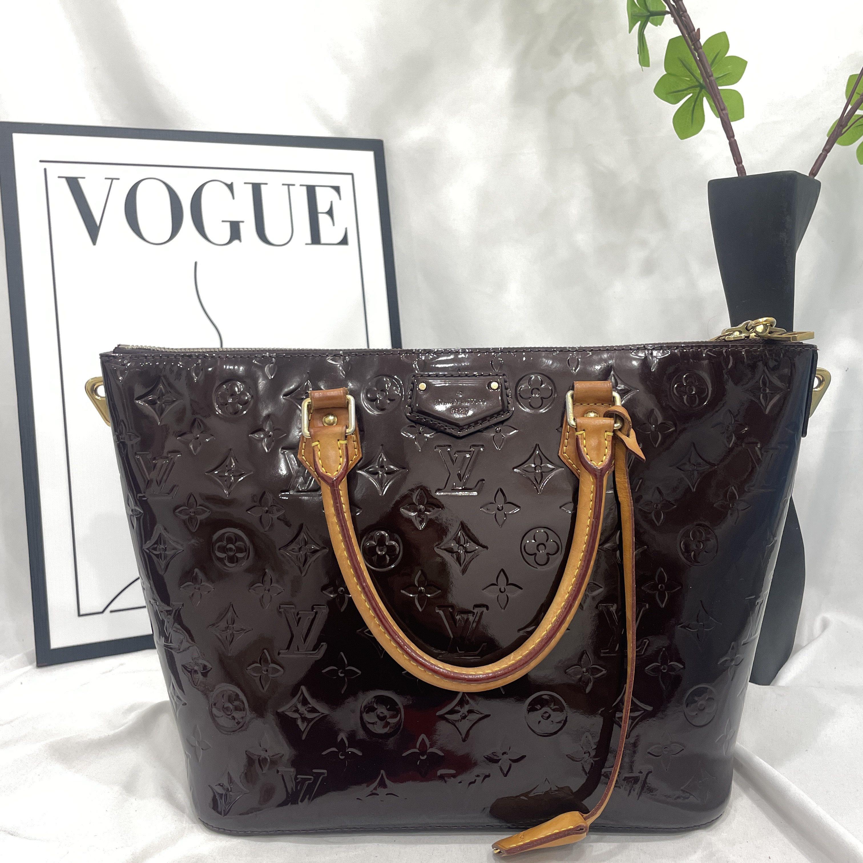 95新 LouisVuitton/路易威登 漆皮托特手提包/15535