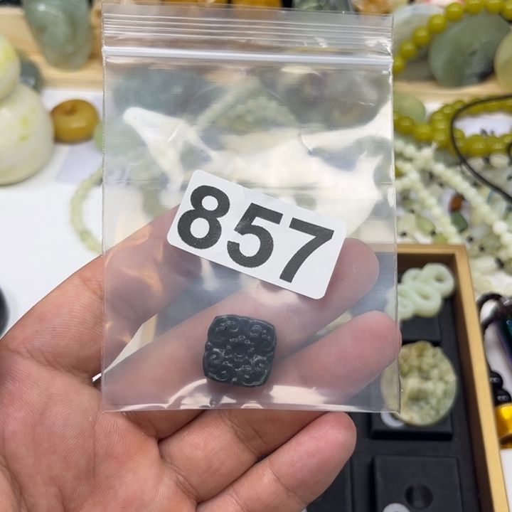 蛇纹石玉未镶嵌珠宝半成品