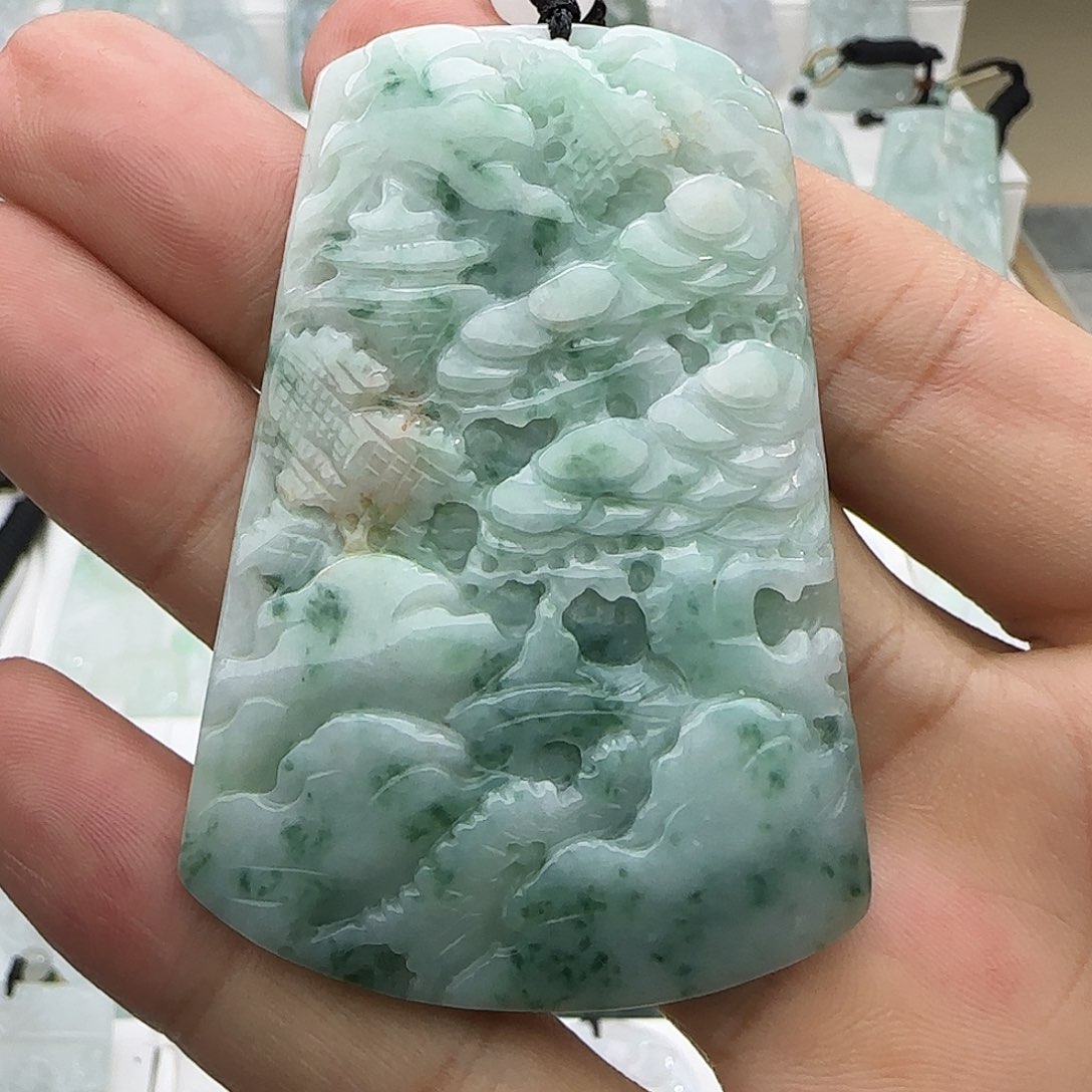 翡翠未镶嵌颈饰翡翠