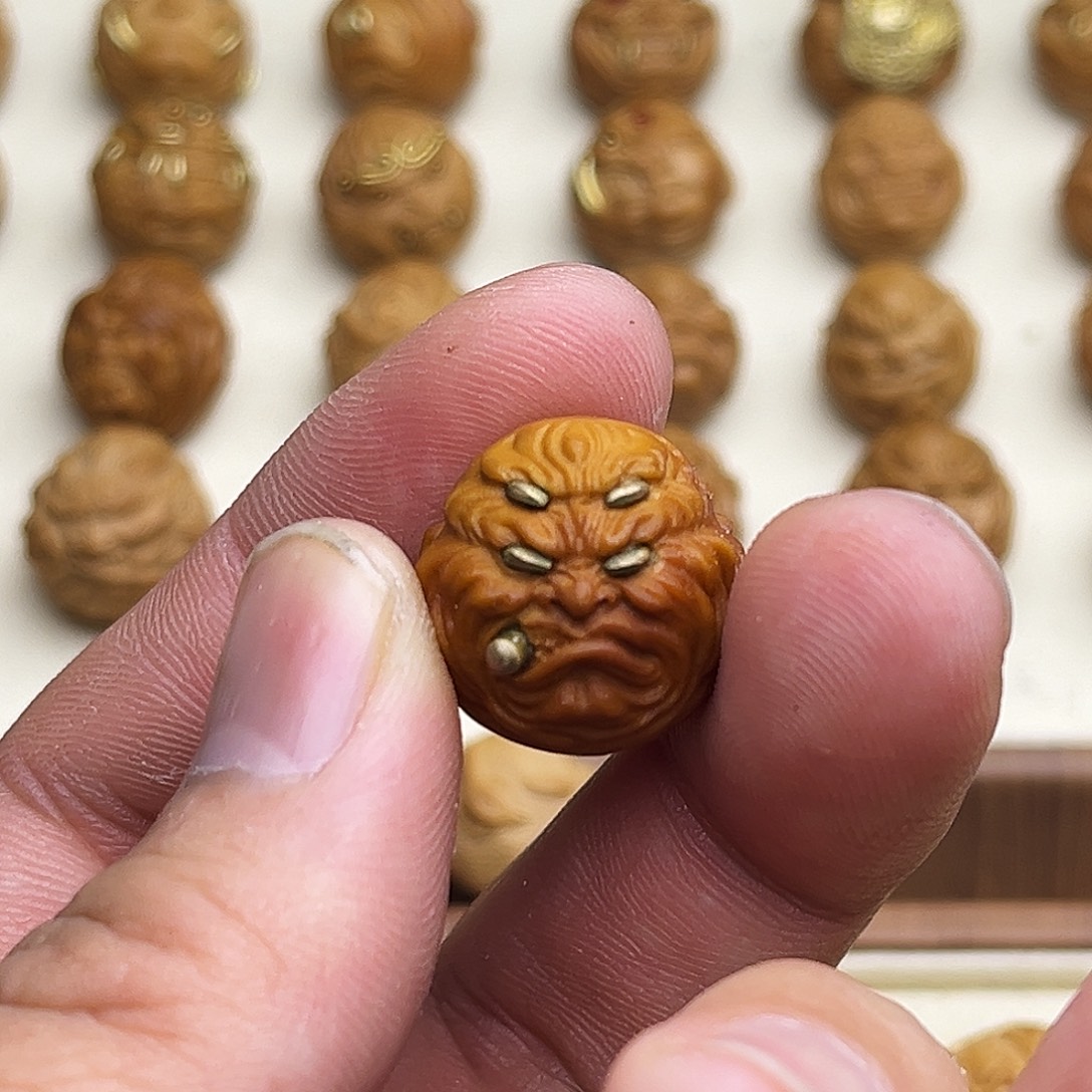 吊坠猴头核桃镶嵌烟鬼19