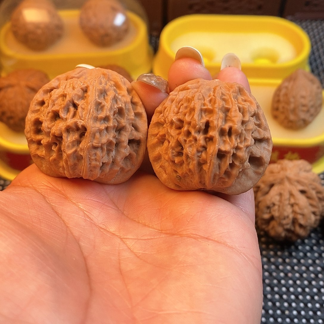 文玩核桃吊坠39尺凤凰岭全品