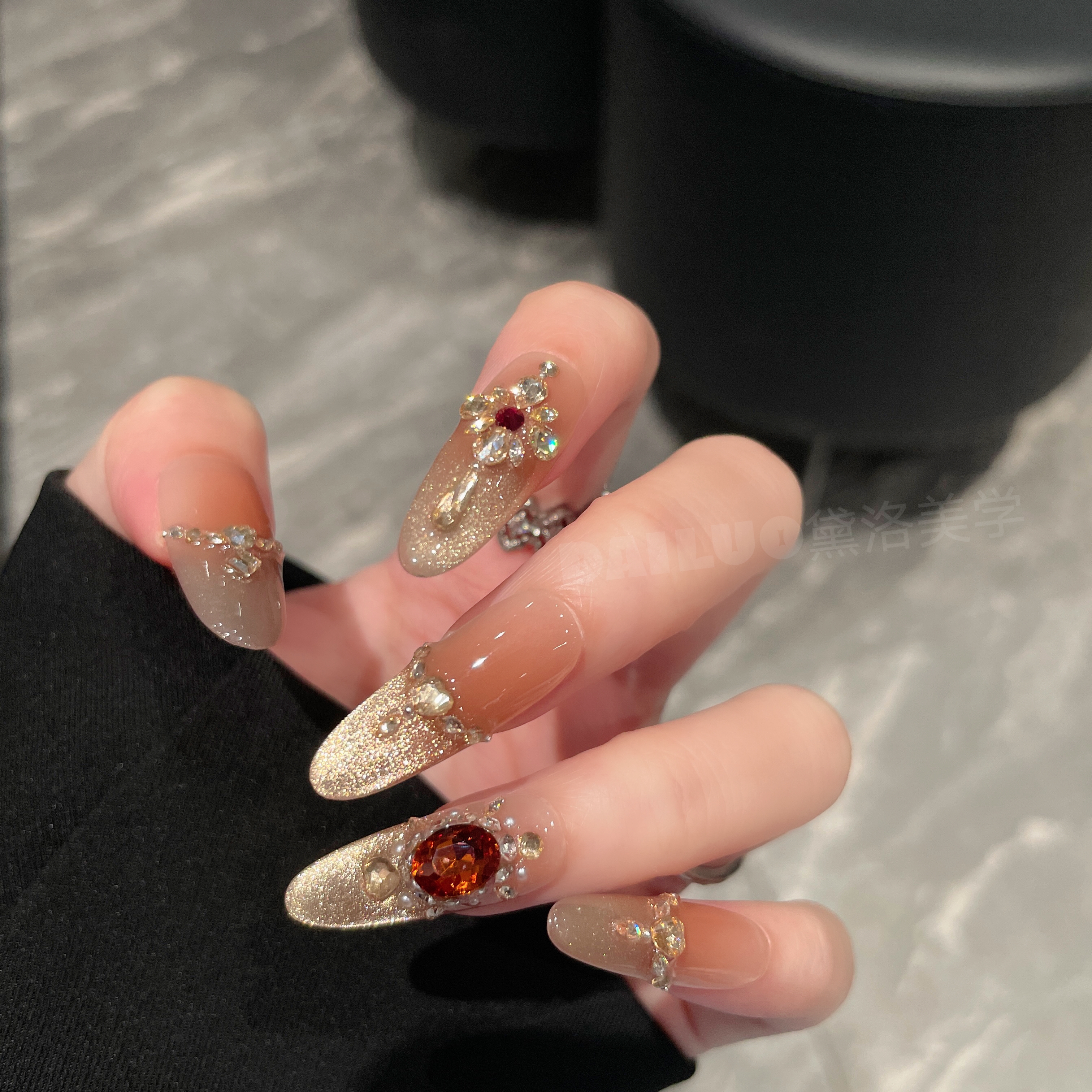 【金秋闪钻】秋冬锆石钻猫眼香槟手工高端美甲显白穿戴式中长款