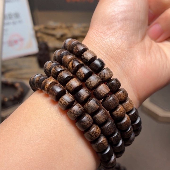 手串沉香越南瘤疤富森红土 0.6✖️0.8✖️108