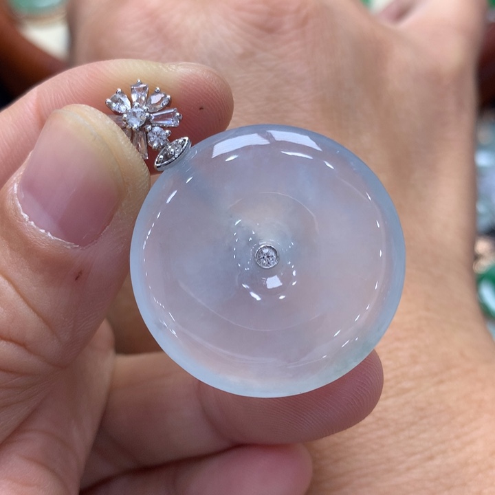 翡翠吊坠(不含链)18K金镶嵌