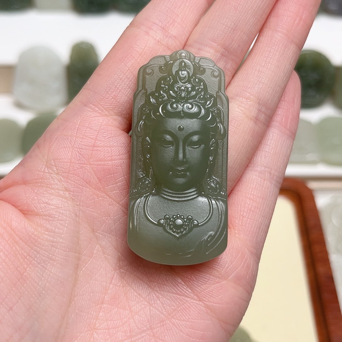 和田玉颈饰未镶嵌弘*