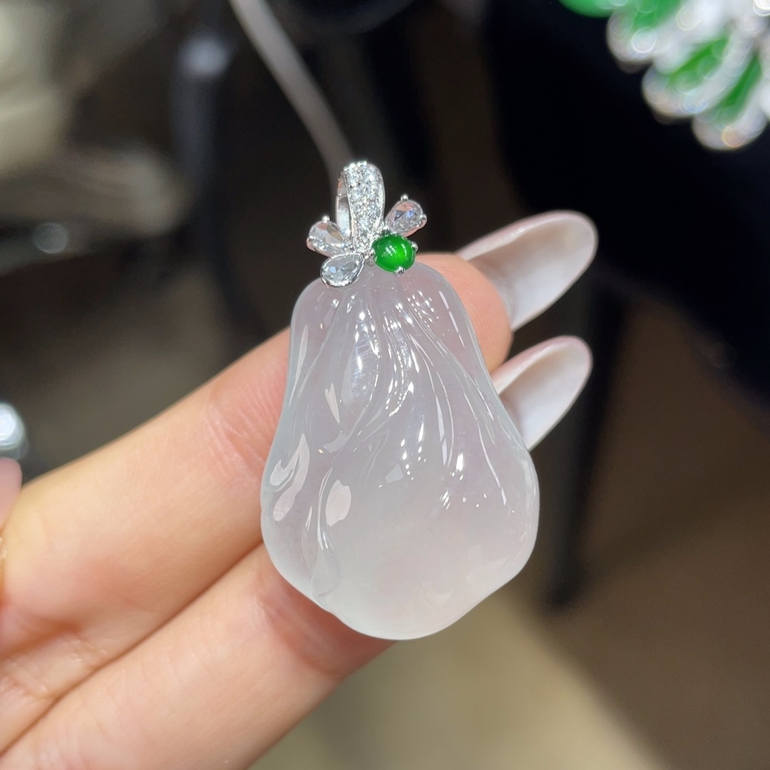 翡翠颈饰18K金镶嵌天然缅甸翡翠a货