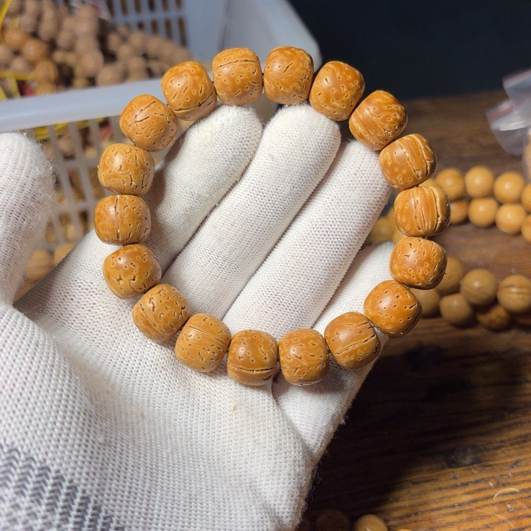 出****桃核吊坠福利2号光珠