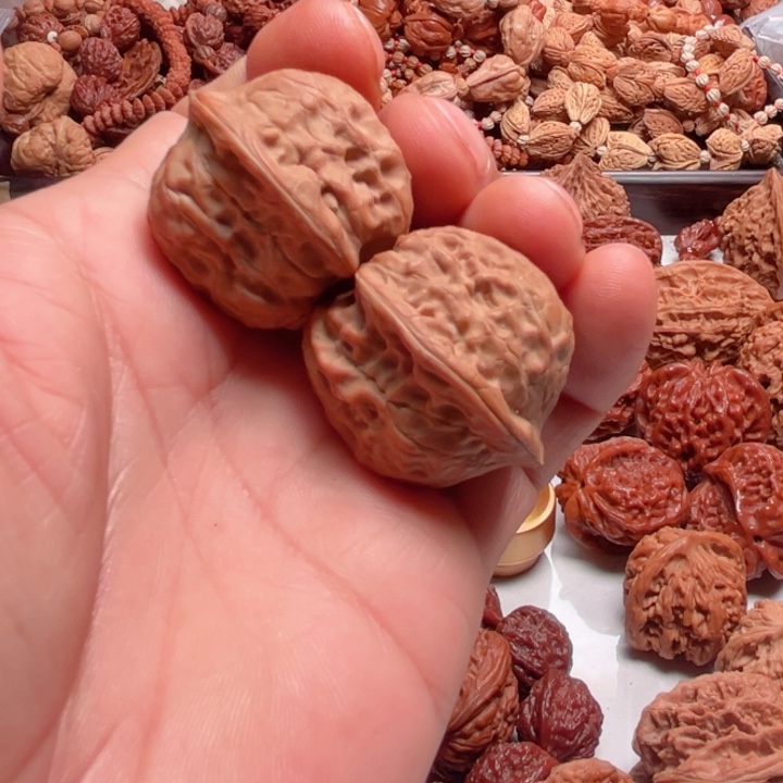 文玩核桃把件野生平谷大枣