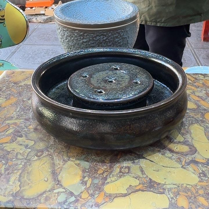 壶承一个？？？品茗。。。