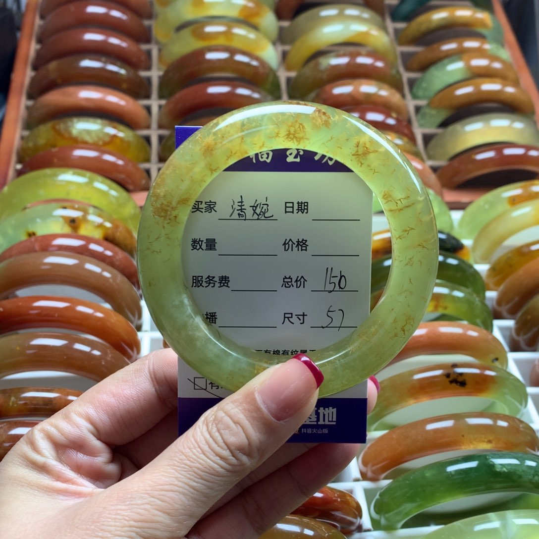 蛇纹石玉手镯未镶嵌清*?