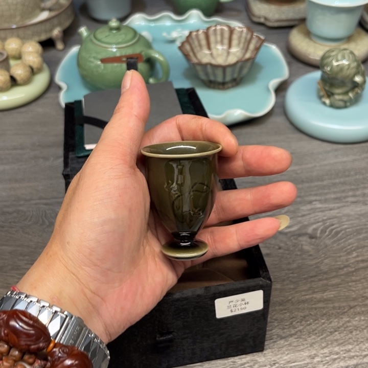 严少英稀缺品闻香杯