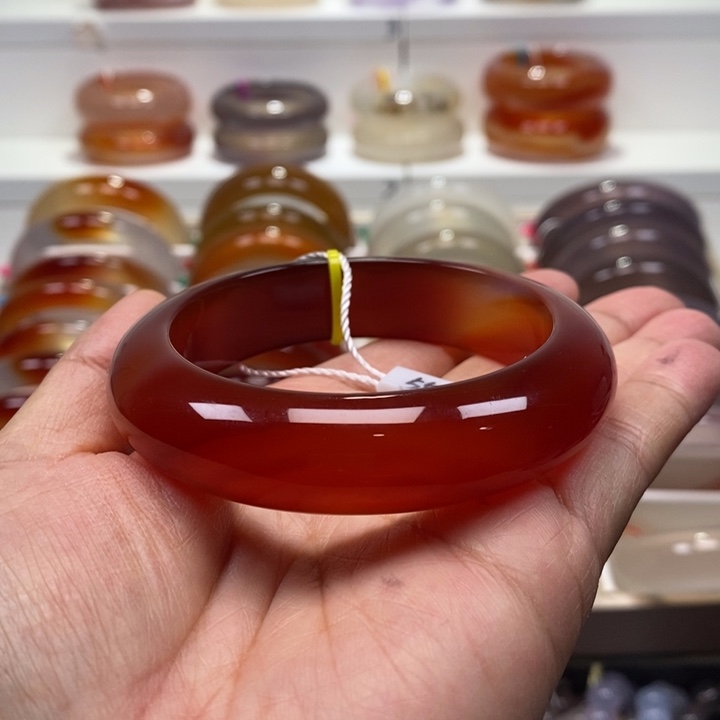 玛瑙/玉髓未镶嵌手镯圈口57纹雾渐变俏色