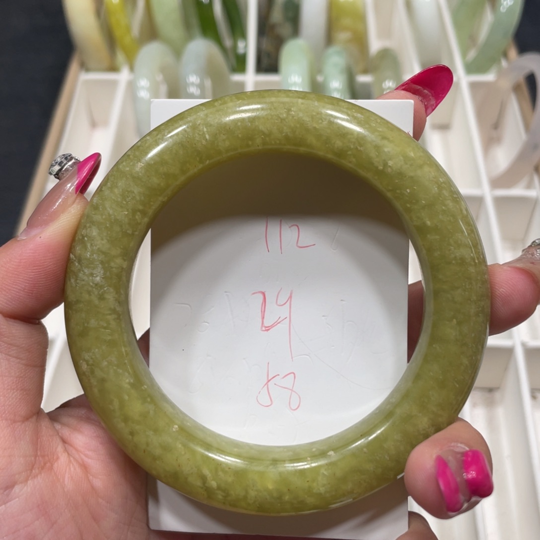 未镶嵌蛇纹石玉手镯