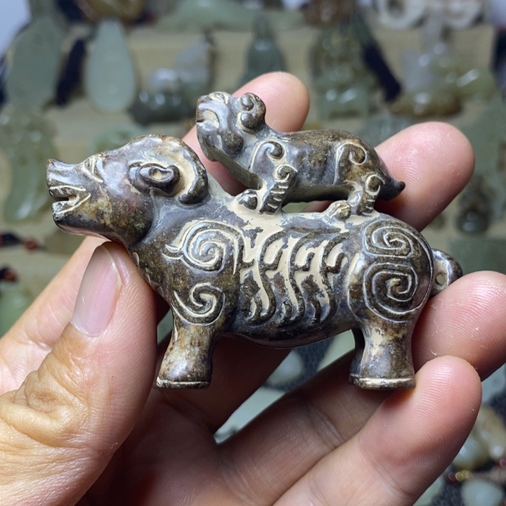 和田玉未镶嵌挂件