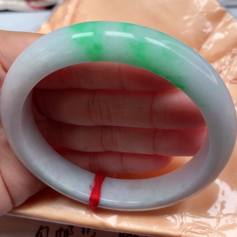 【闪购商品】翡翠手镯未镶嵌冰糯飘阳绿手镯5960圈33号