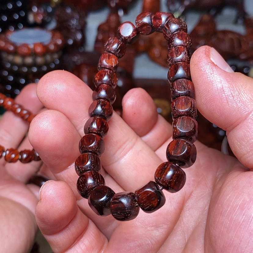 【闪购商品】檀香紫檀（小叶紫檀）