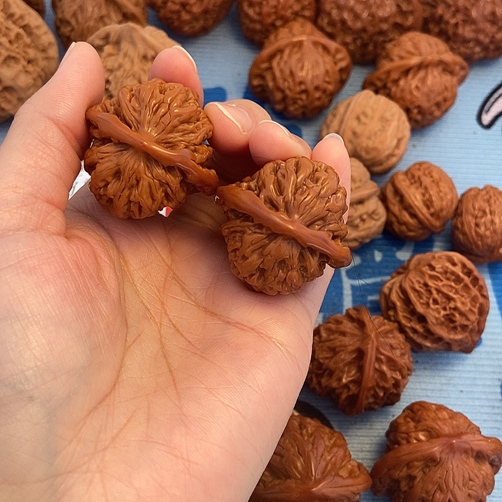 泽***Z文玩核桃吊坠35四座楼