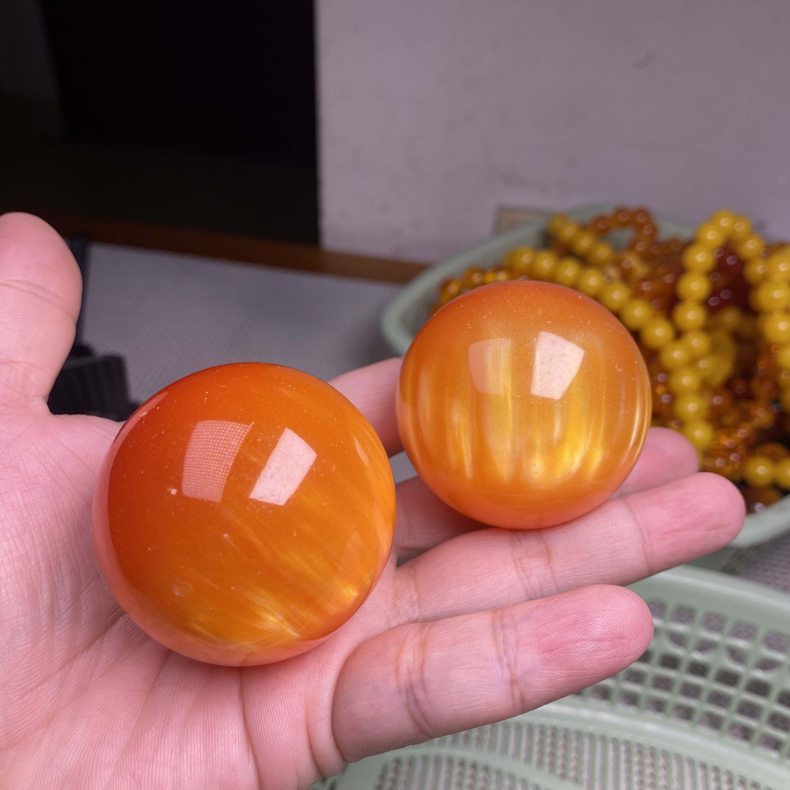 B652  50 老料橙红金丝海松蜜健身球