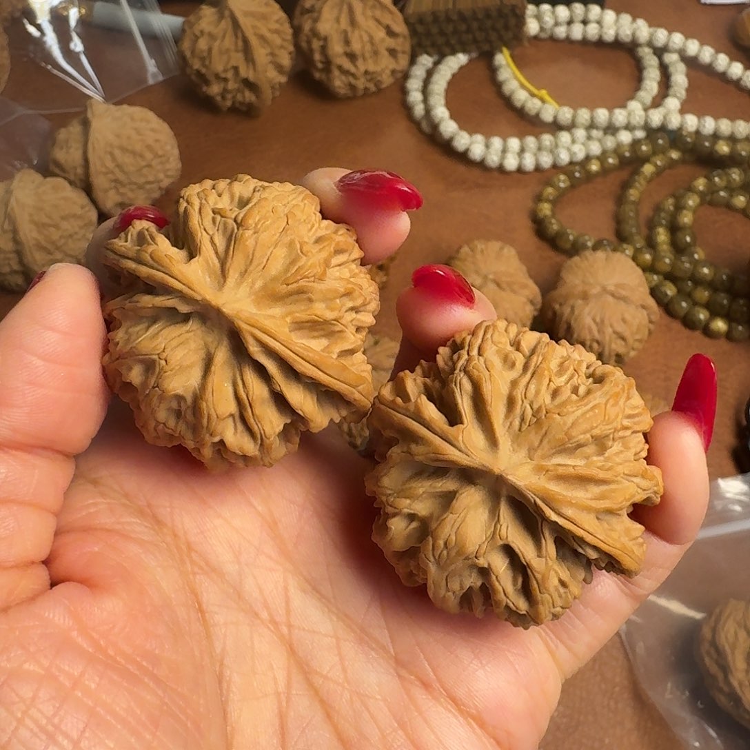 猴头核桃吊坠全品苹果园