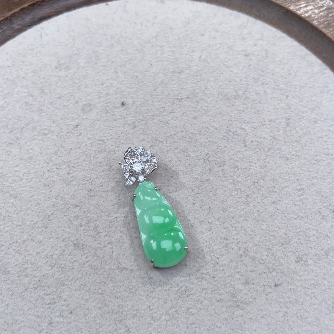 翡翠银S925镶嵌颈饰