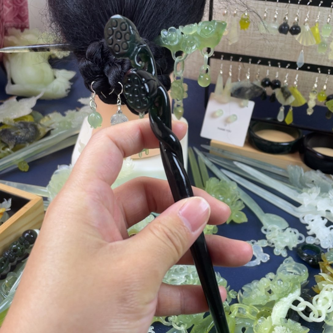 蛇纹石玉发饰未镶嵌