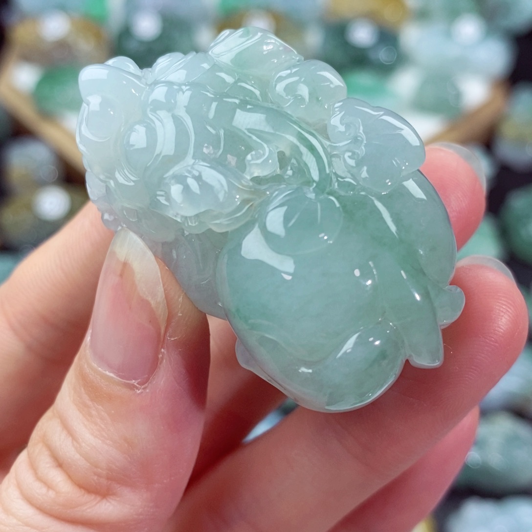 翡翠颈饰未镶嵌天然