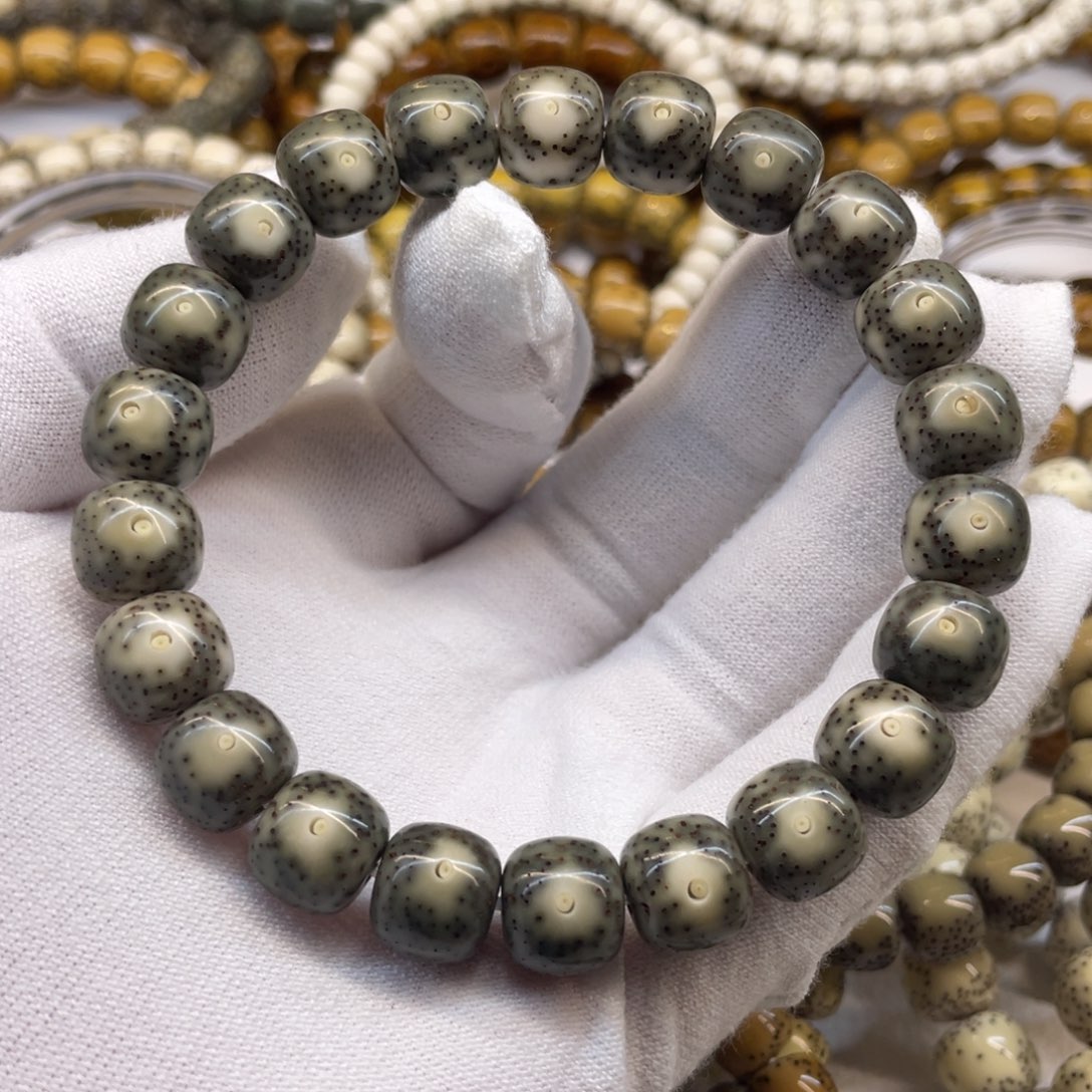 星月菩提吊坠石玉绿包白11/10大眼睛月朗星稀