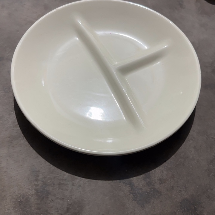 瓷片陶瓷盘子碗啥都有