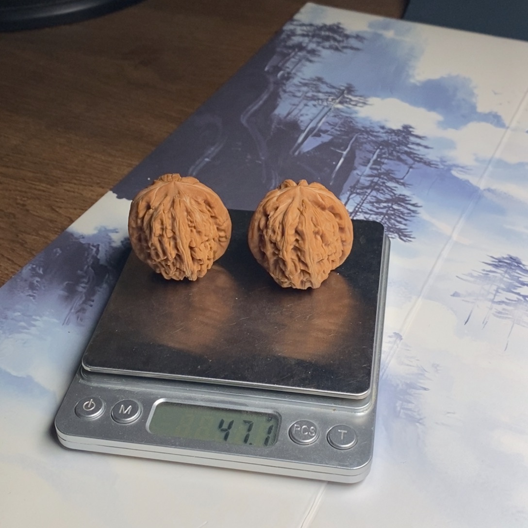 袁***皓把件文玩核桃锦鲤