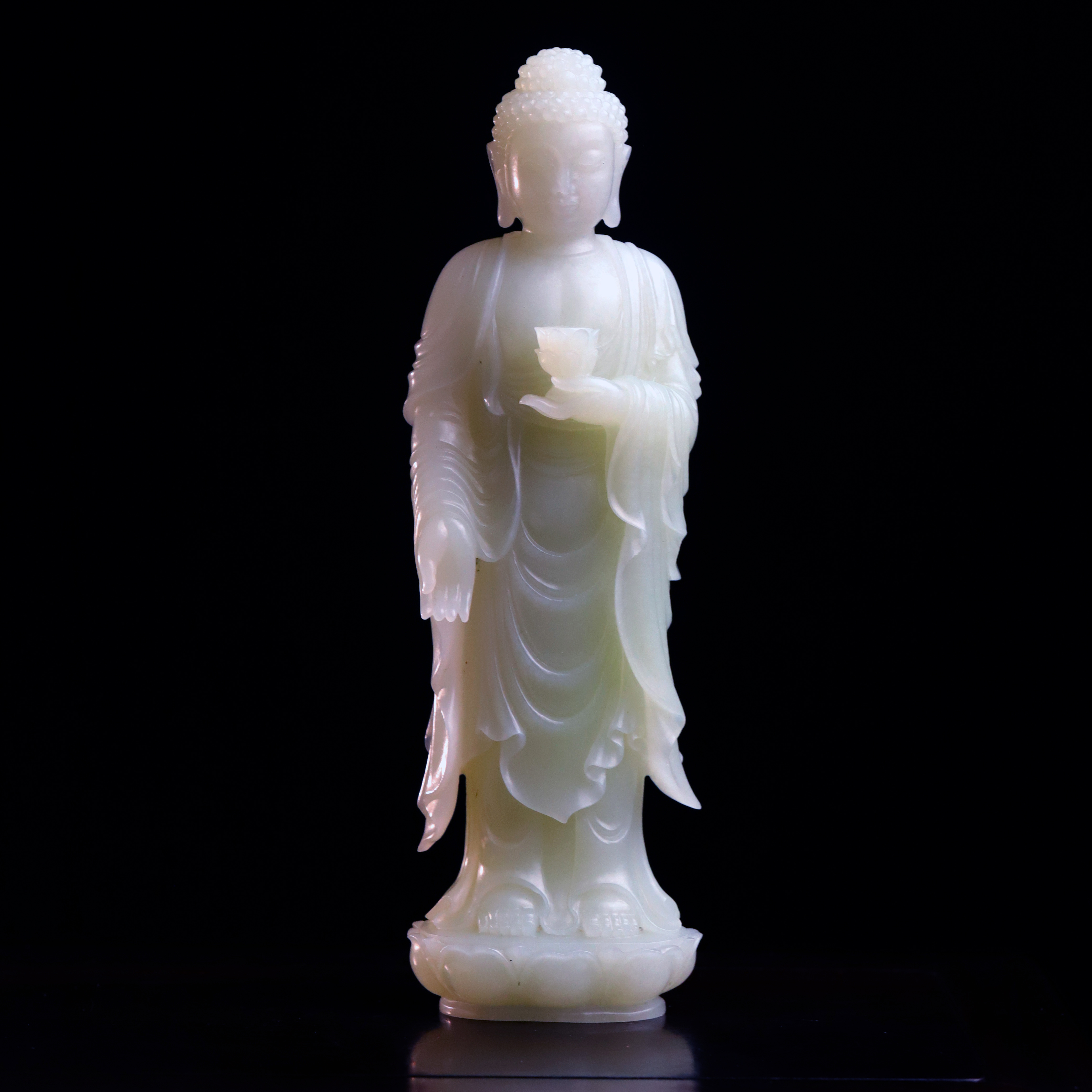 清代和田玉佛造像摆件