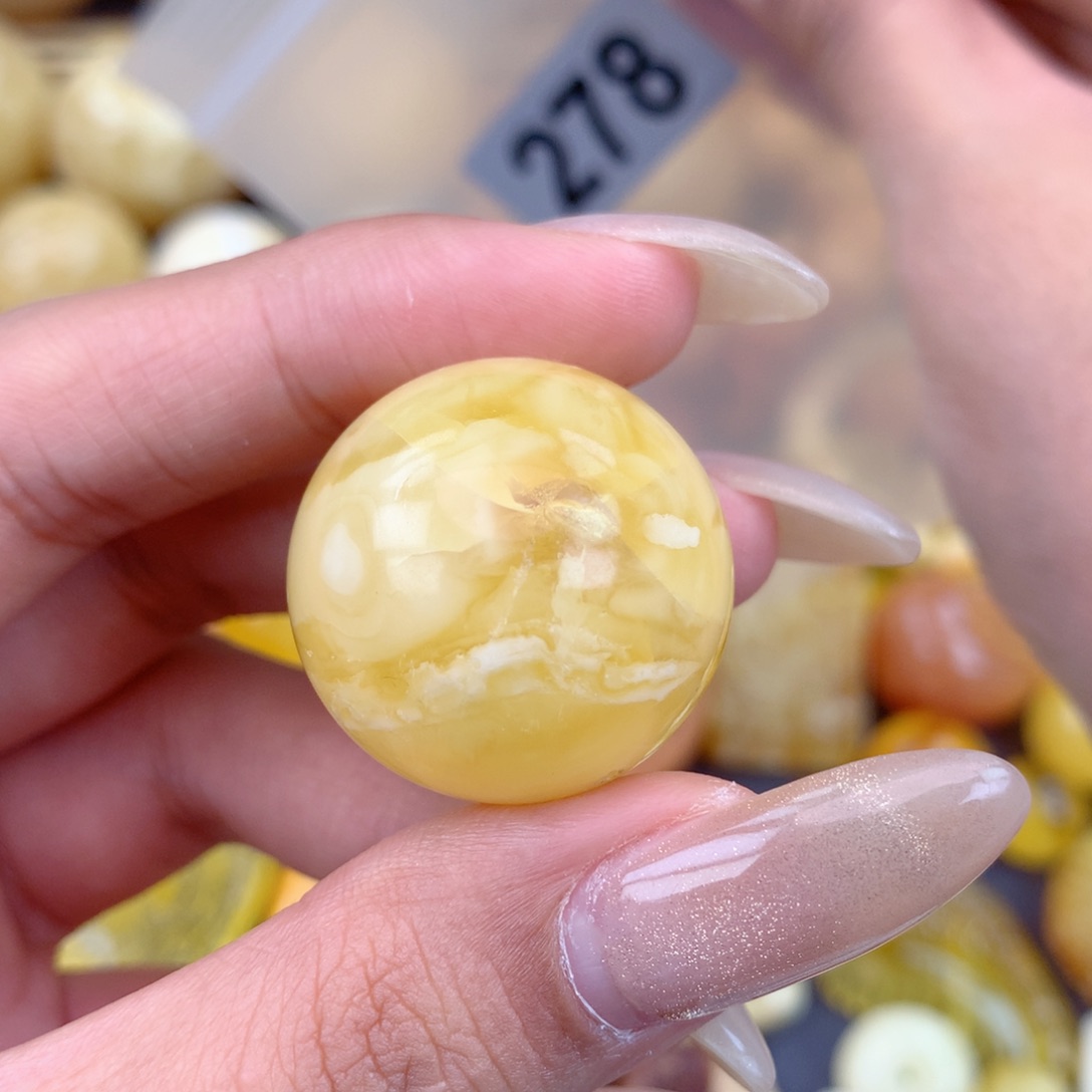 琥珀未镶嵌珠宝奇石26.2