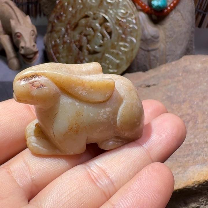 不***茶和田玉（糖玉）未镶嵌颈饰