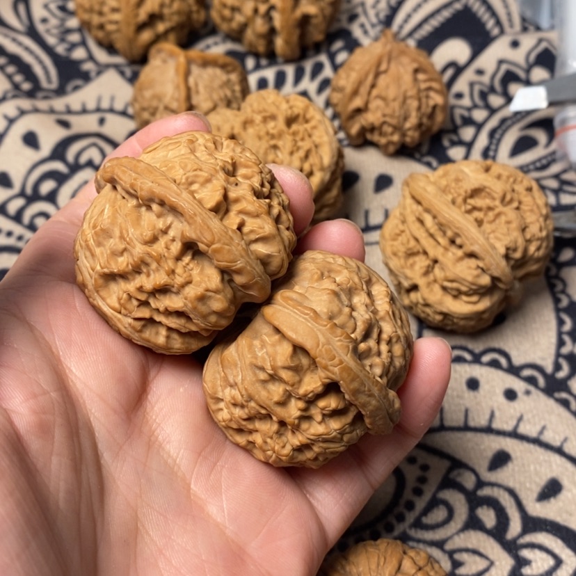 【闪购商品】文玩核桃吊坠叫****?静静