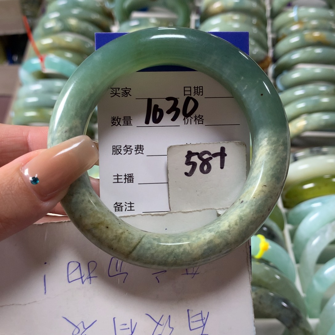 蛇纹石玉未镶嵌手镯1030