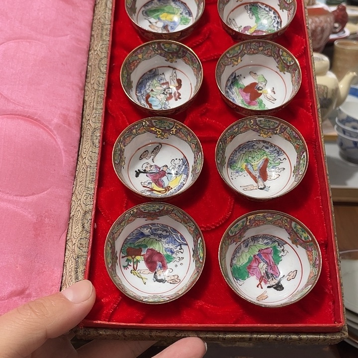 瓷片八仙杯子一套好看的