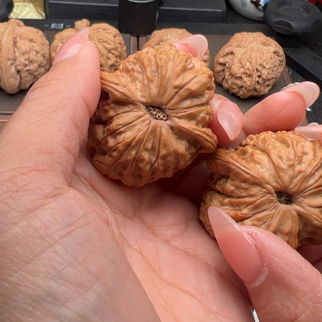 文玩核桃把件血麒麟43