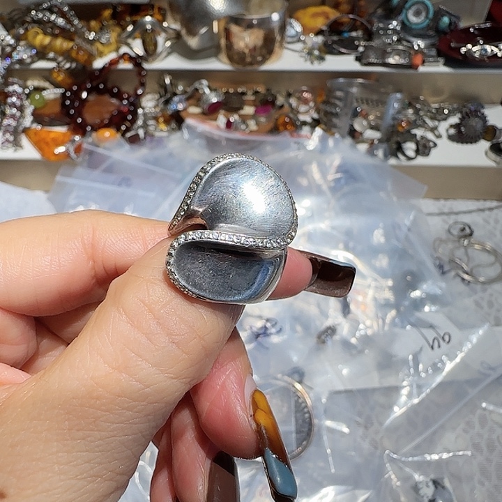 N***️非金属中古的时代已经