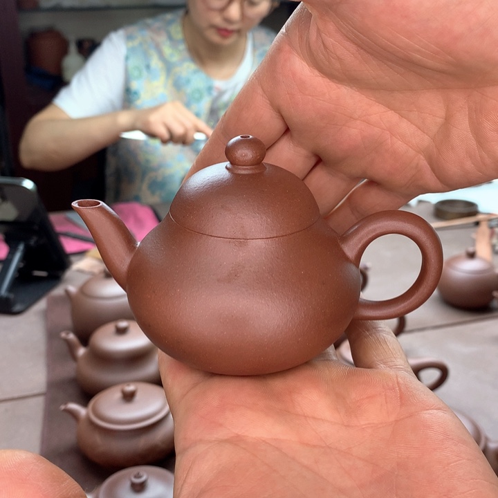 茶壶紫砂荷*梨型壶,红皮龙容量130cc