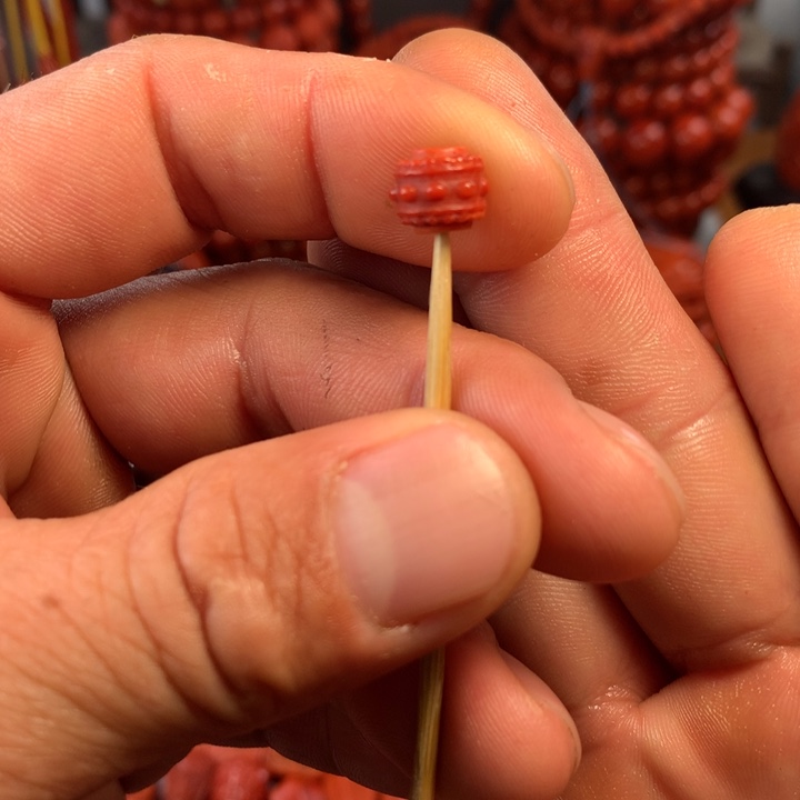 南红玛瑙天然南红玛瑙配饰转经筒卡9mm➕未镶嵌