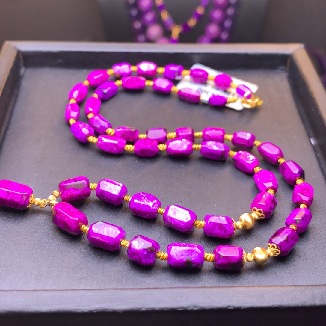 苏纪石（舒俱来）项链丝绒18K金镶嵌