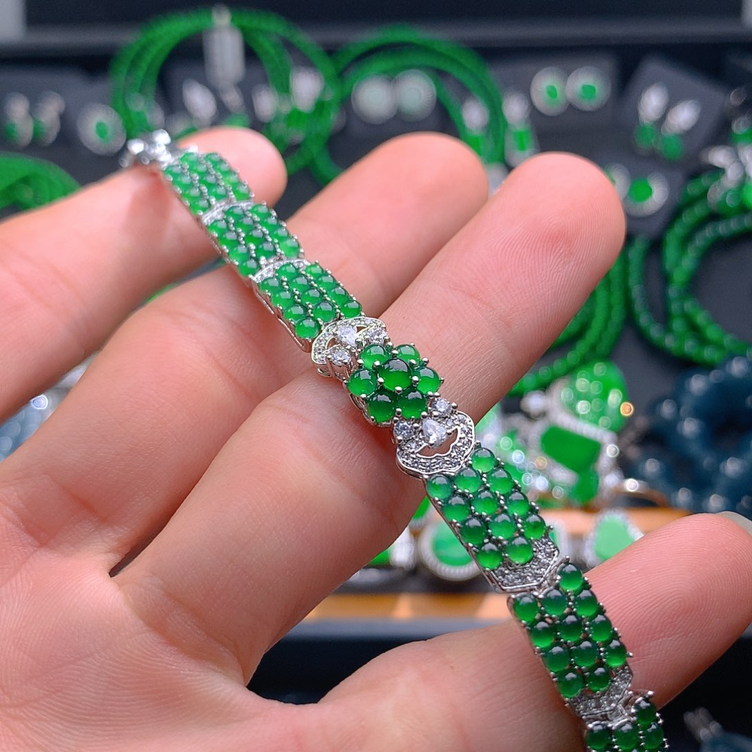 未镶嵌手链翡翠翡翠