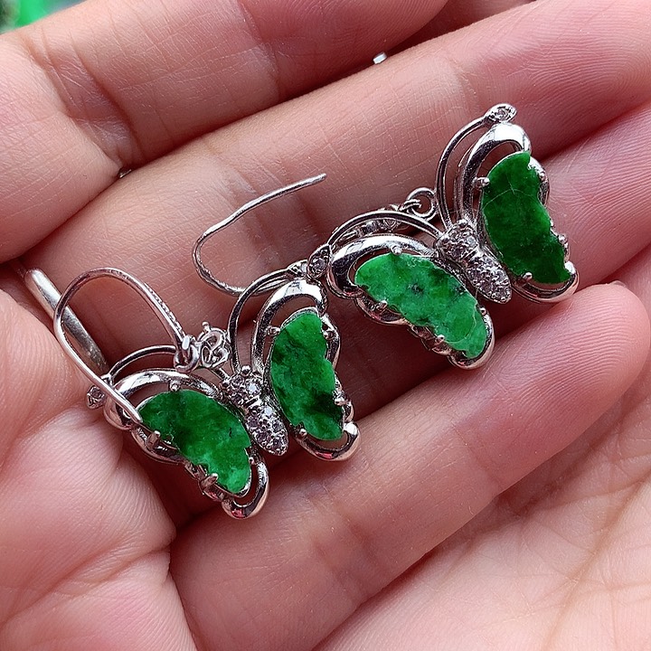 翡翠颈饰银S925镶嵌翡翠