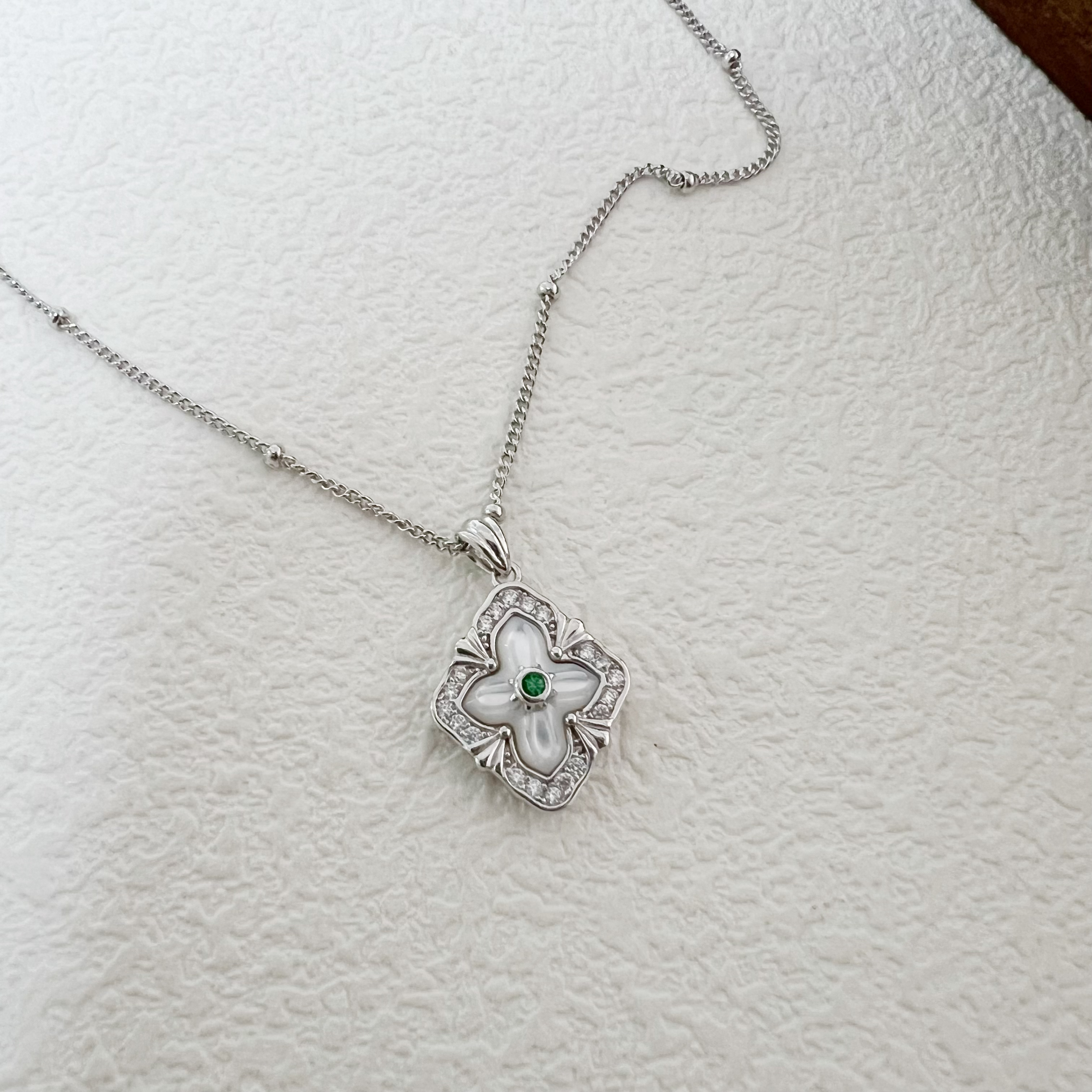 坠链均925银合成锆石 精工时尚百搭电白精致菱形镶嵌拉丝银项链