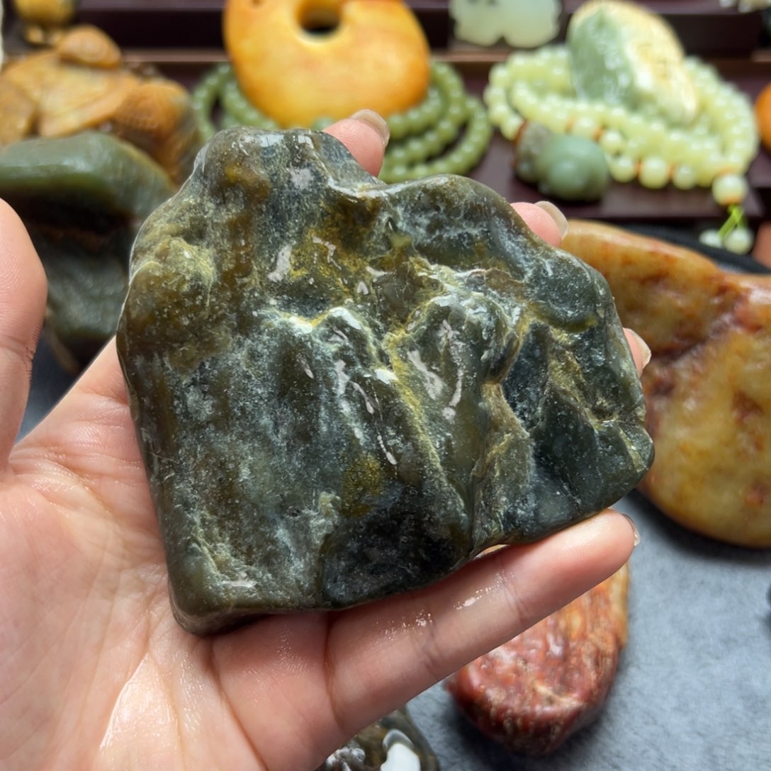 和田玉未镶嵌珠宝奇石