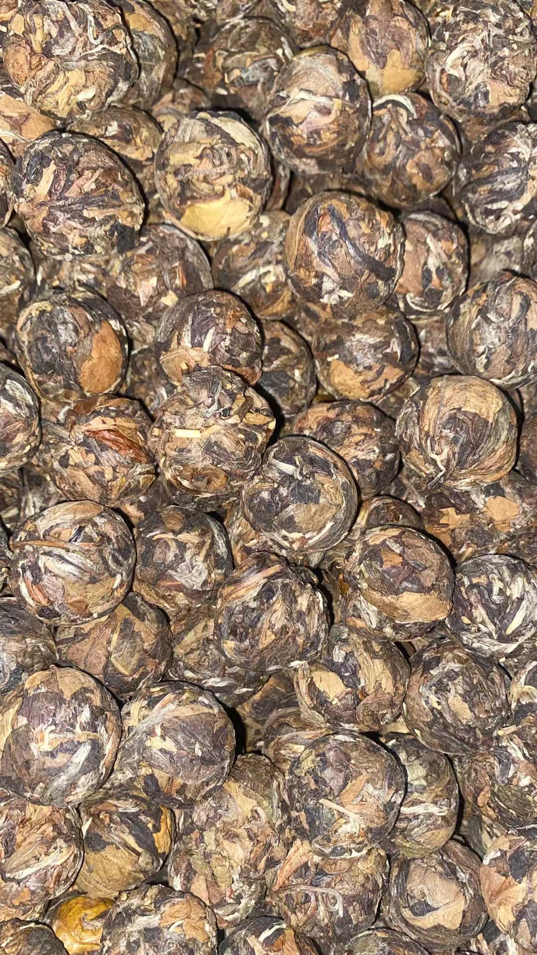 17年  昔归   普洱茶白茶龙珠