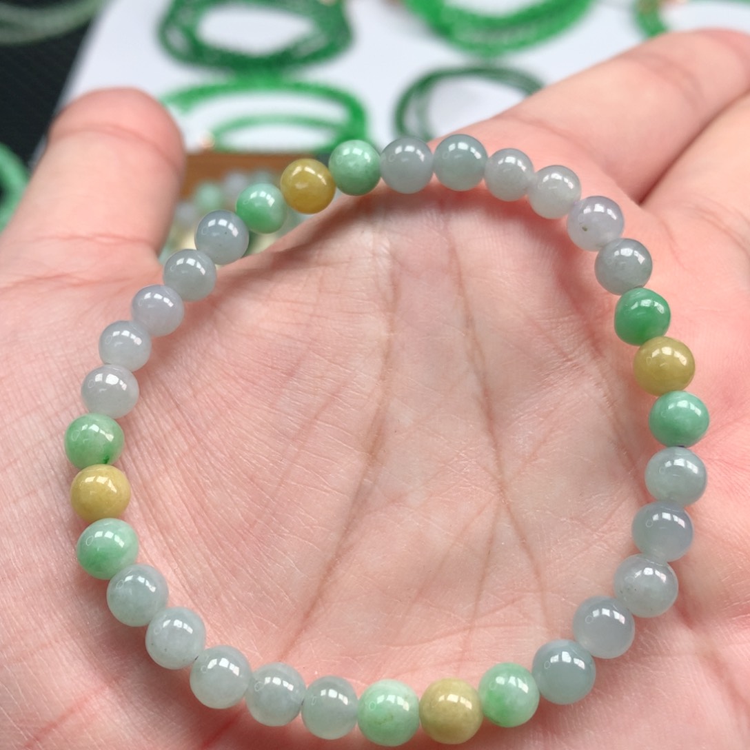 翡翠手链未镶嵌翡翠