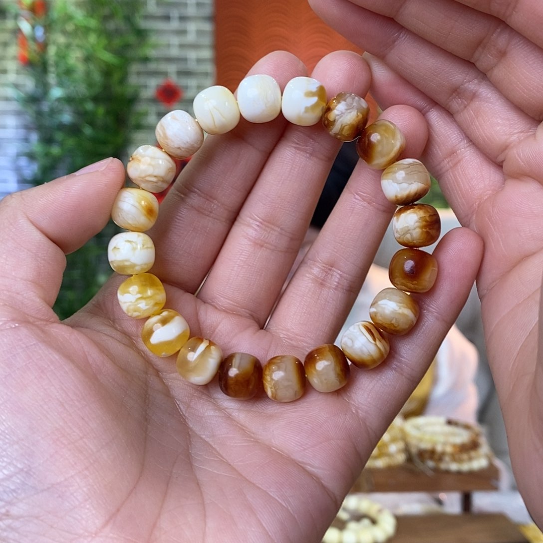 蜜蜡裸石未镶嵌蜜蜡手串10.5mm