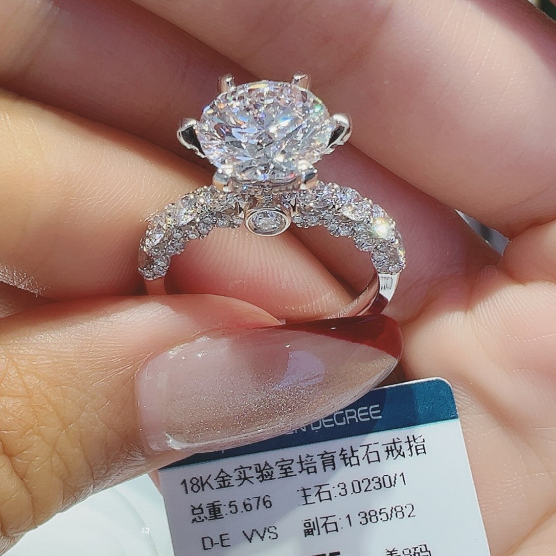 实验室培育钻石18K金镶嵌3.023ct17-18
