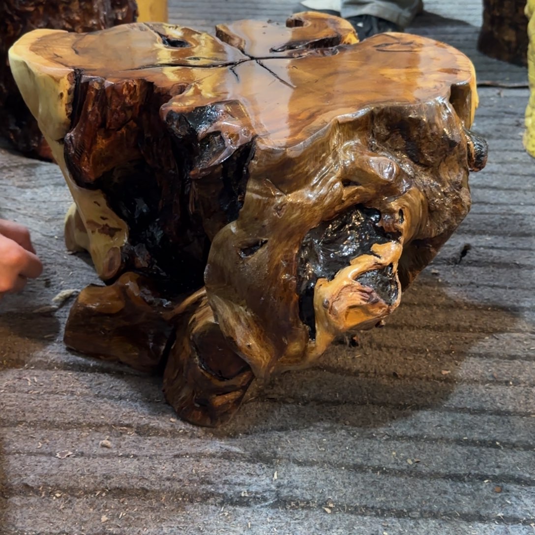 爱***。龙纹鸡心枣木手工艺品 