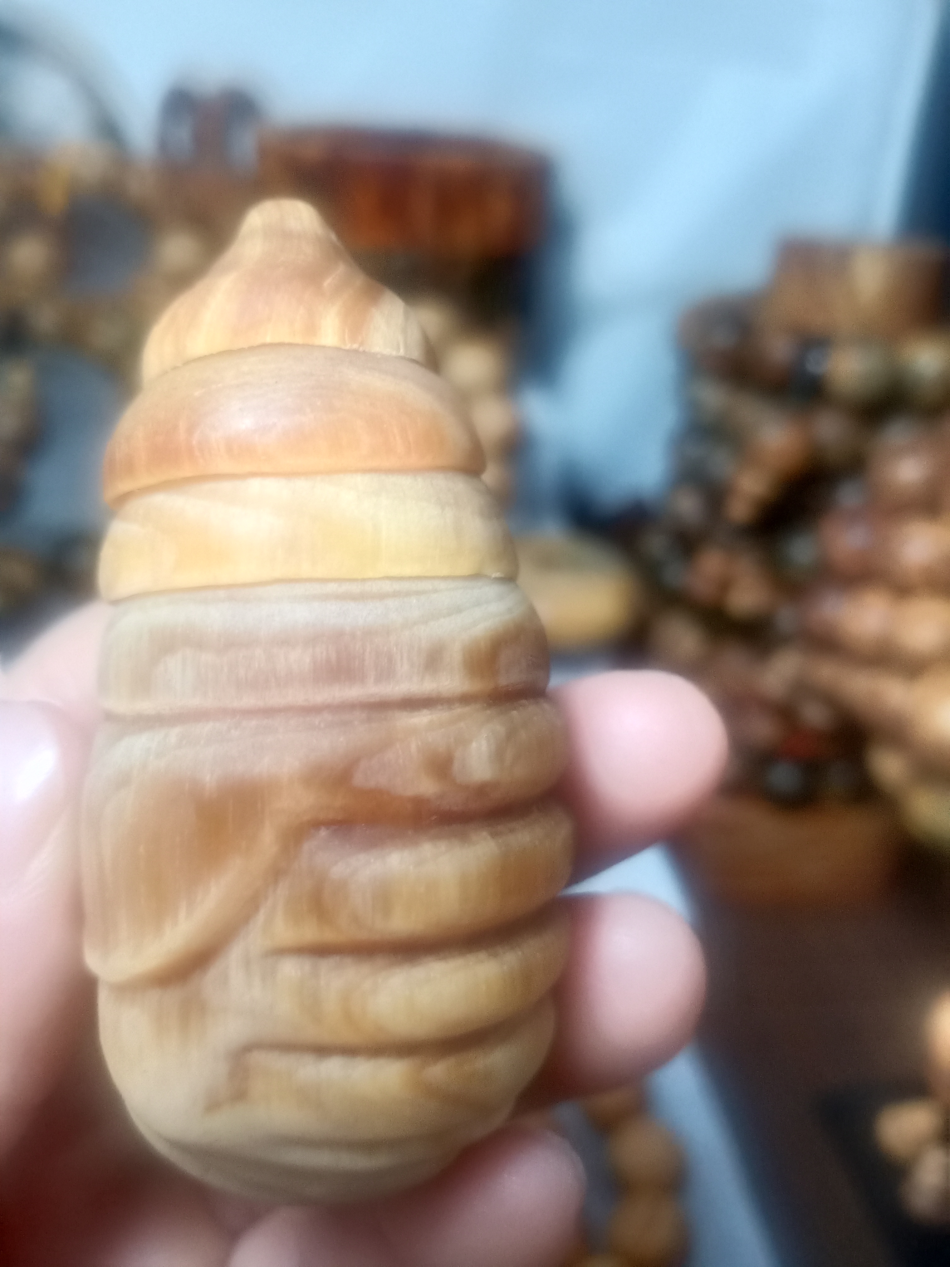 木木雕蚕蛹手把件男女适用可把玩的手雕好物